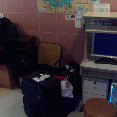 Li'S Chain Hostel Хонконг Екстериор снимка