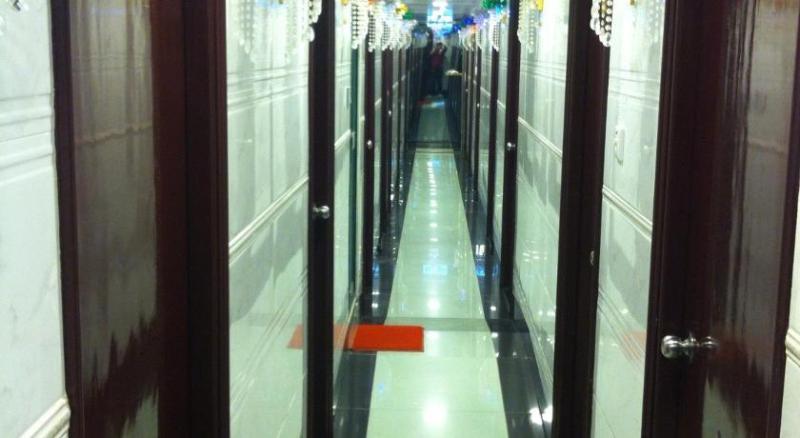 Li'S Chain Hostel Хонконг Екстериор снимка